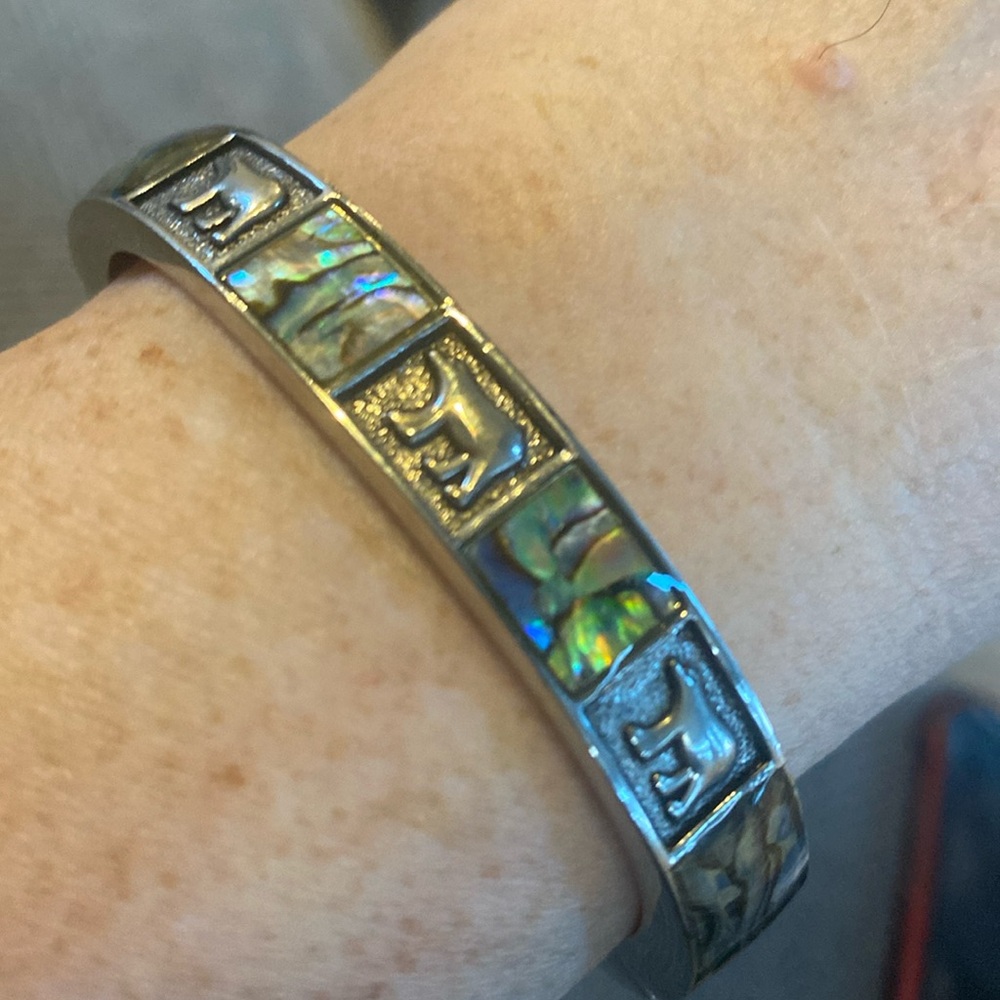 Bracelet. Puau shell and polar bear design. 3”x2 1/4”